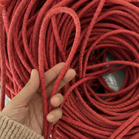 Kırmızı Renk 6-7 mm Simli Pamuklu Kordon İp