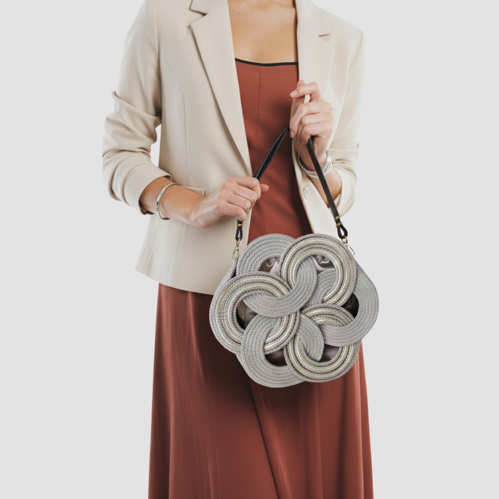 Çiçekli Halkalı Çanta